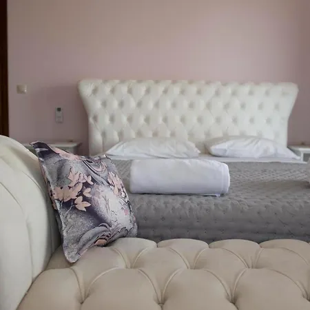 Sarakinos Villa Krinias