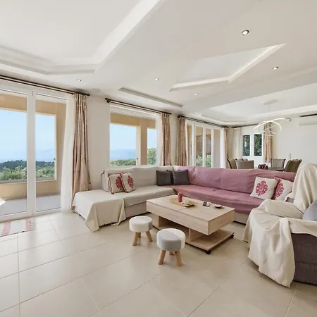 Sarakinos Villa Krinias
