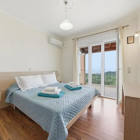 Villa Sarakinos Krinias
