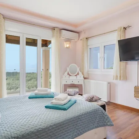 Sarakinos Villa