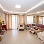Sarakinos *
